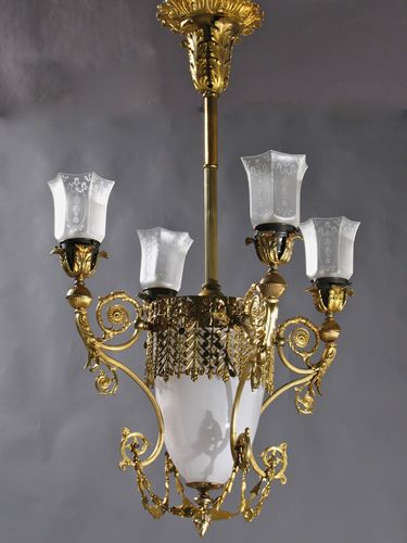 4-arm D'ore Finish Rococo Chandelier